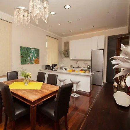 Holiday home Luxury Maisonette In Town *