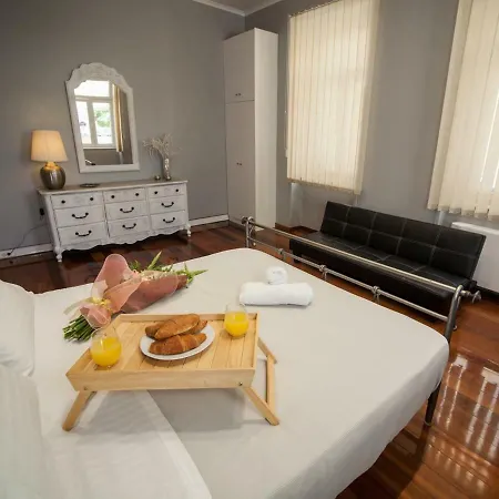 Luxury Maisonette In Town Tatil Evi Korfu